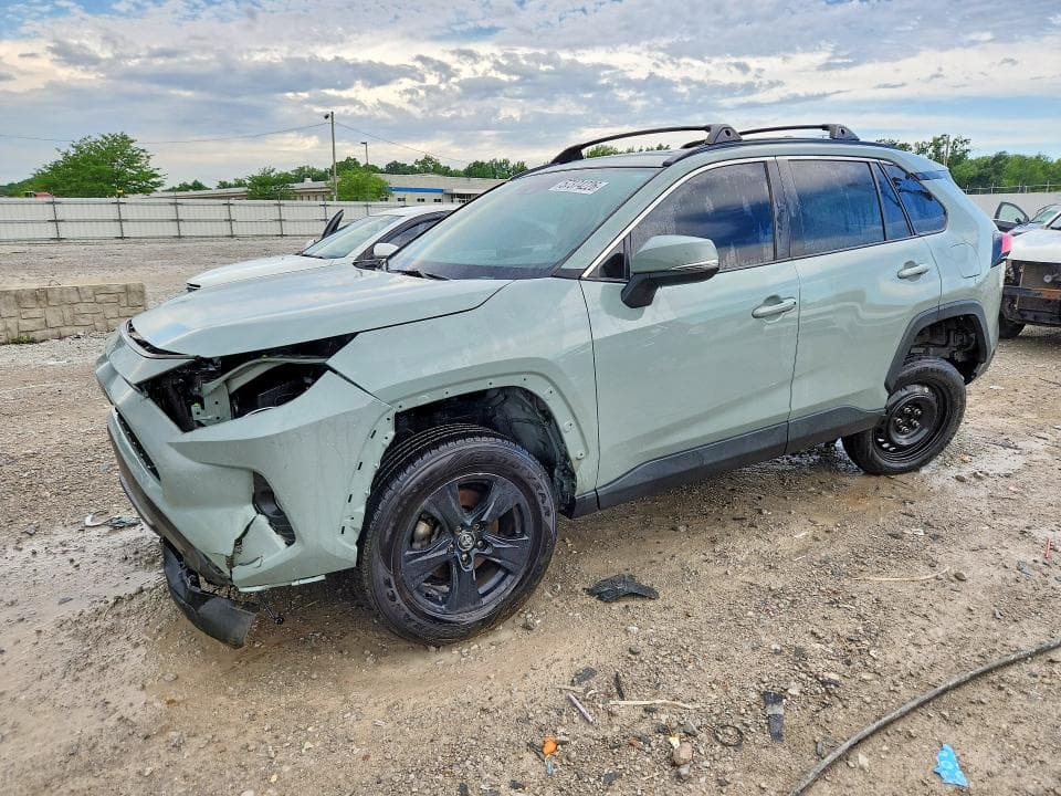 2020 TOYOTA RAV4 XLE - 1