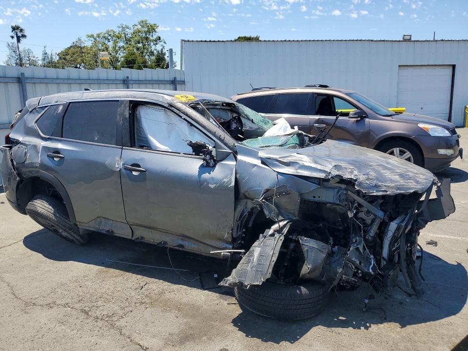 2024 NISSAN ROGUE S 4
