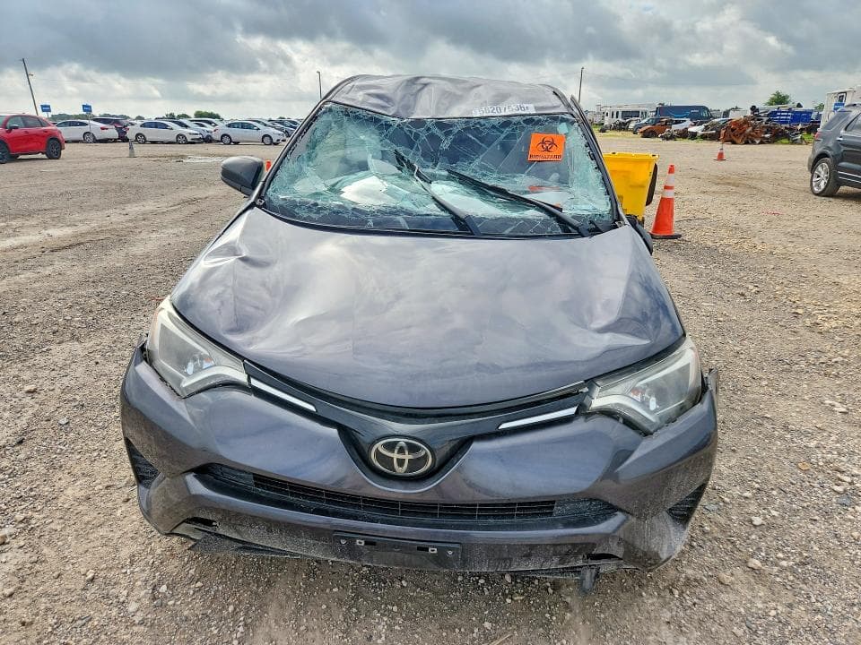 2018 TOYOTA RAV4 LE 5