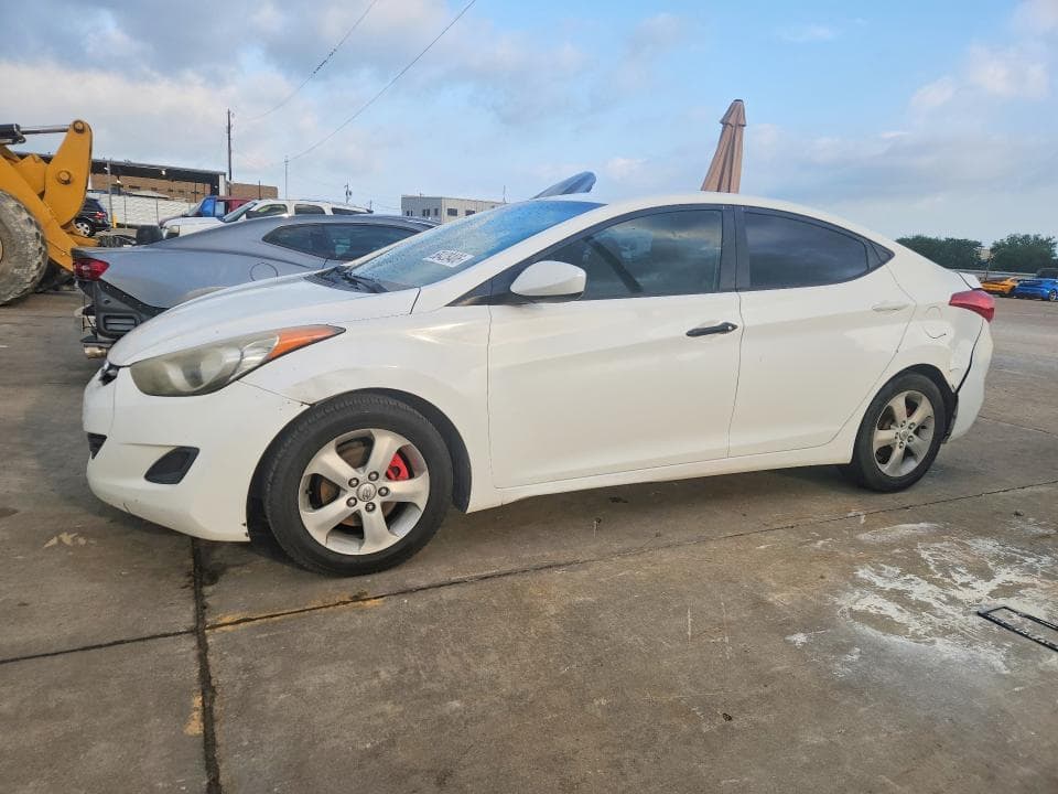 2012 HYUNDAI ELANTRA