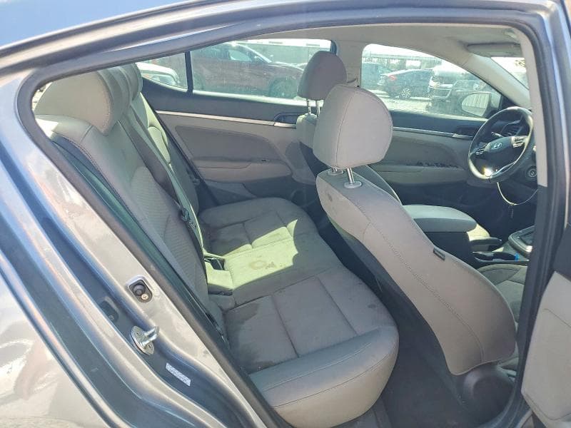 2019 HYUNDAI ELANTRA 10
