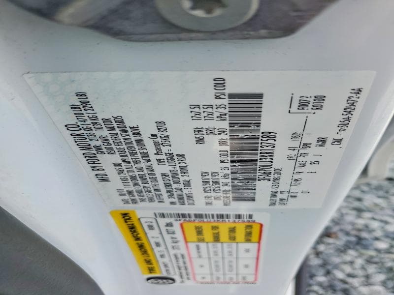 2019 FORD FUSION SE 12