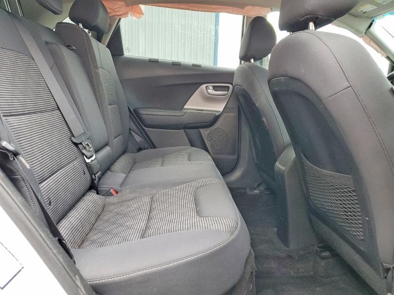 2019 KIA NIRO LX 10