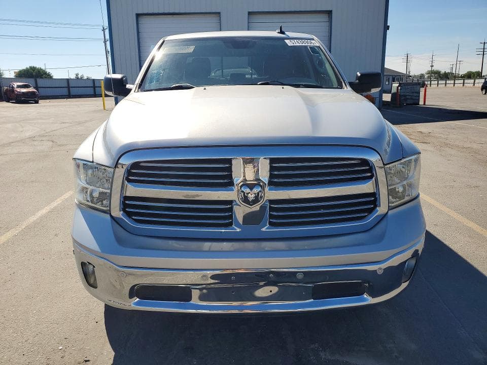 2017 RAM 1500 SLT 5