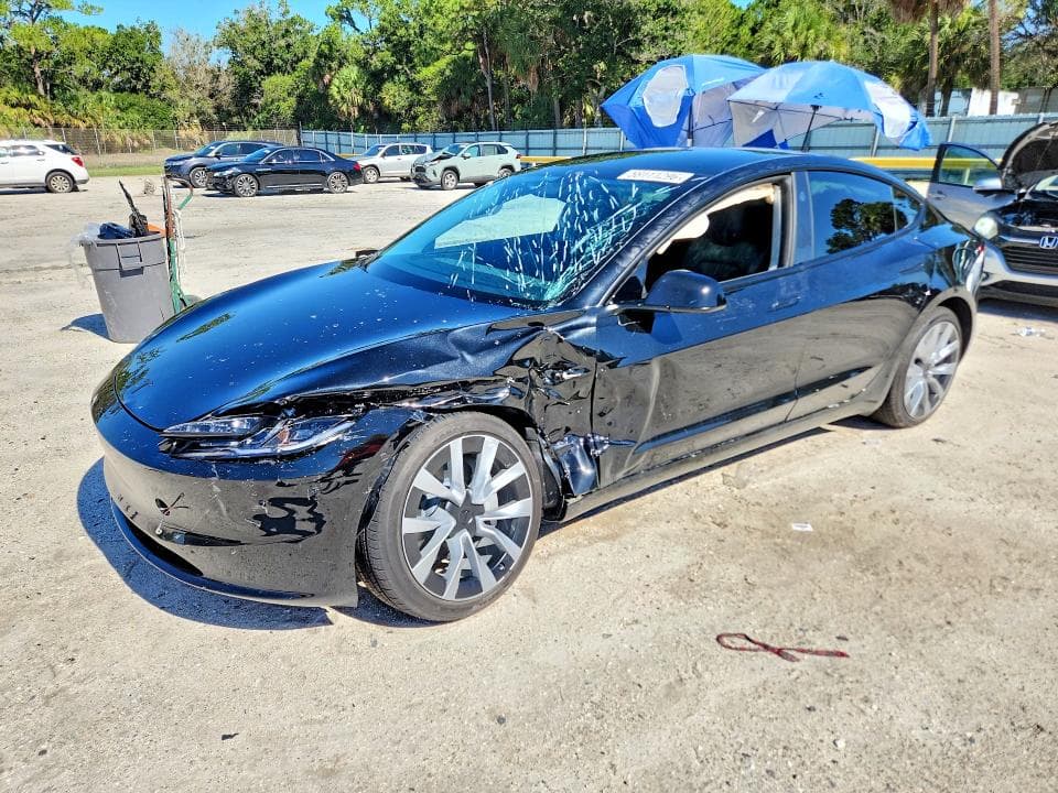 2026 TESLA MODEL 3 - 1