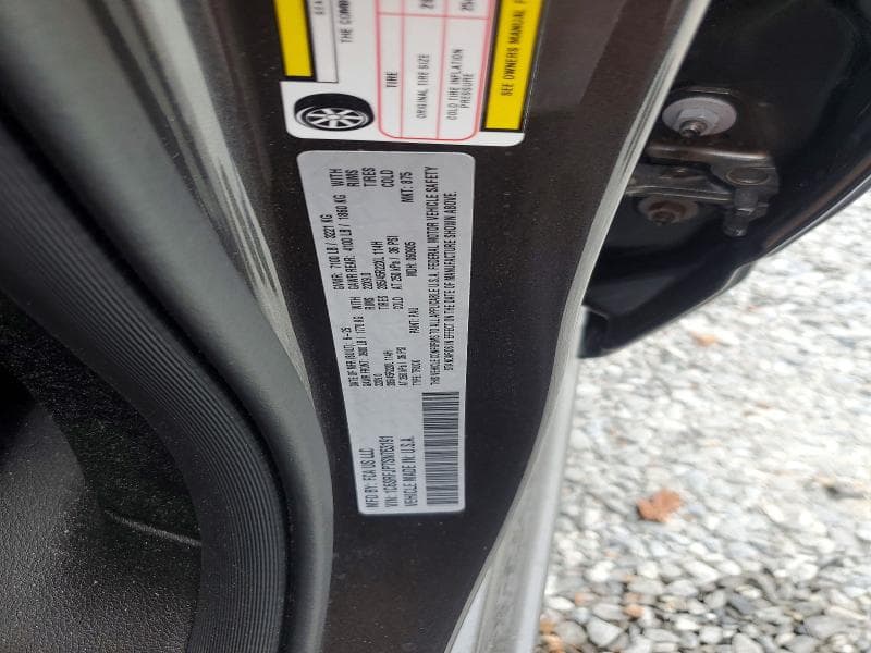 2025 RAM 1500 LARAMIE 13