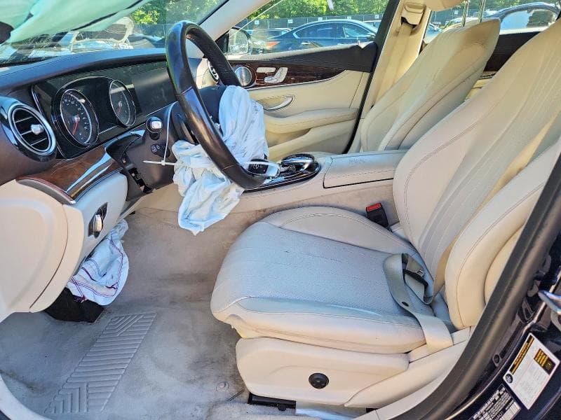 2019 MERCEDES-BENZ E 300 4MATIC 7