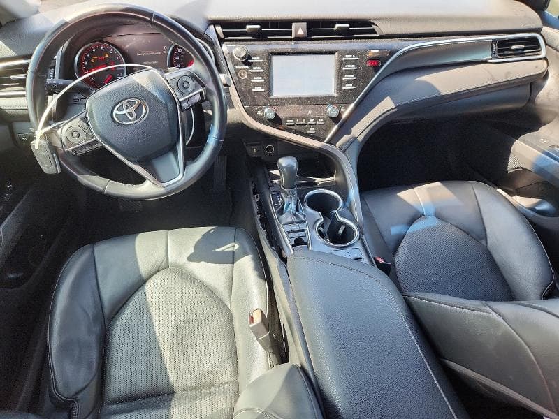 2018 TOYOTA CAMRY XSE 8