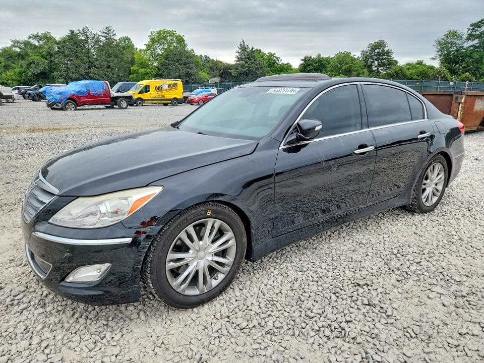 2013 HYUNDAI GENESIS