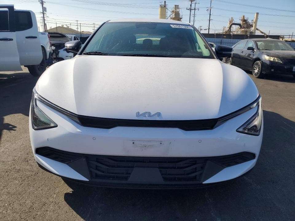 2025 KIA EV6 LIGHT LONG RANGE 5