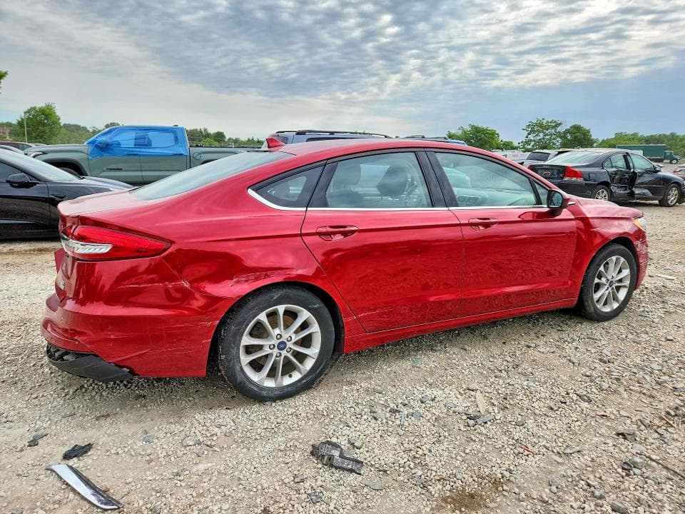 2020 FORD FUSION SE 3