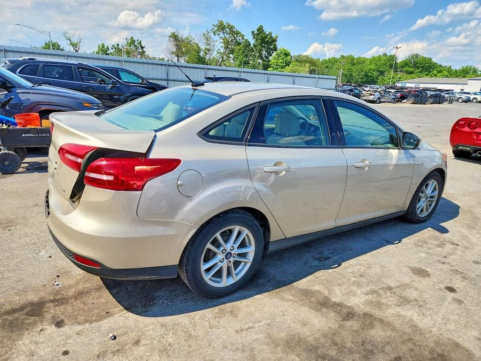 2017 FORD FOCUS SE 3