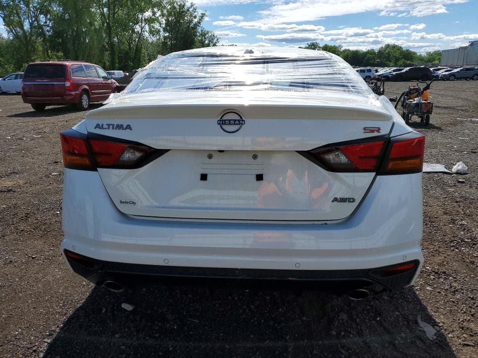2025 NISSAN ALTIMA SR 6