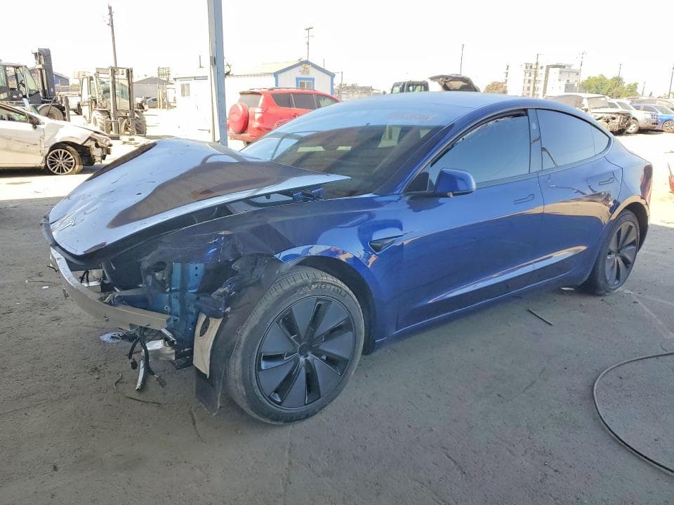 2025 TESLA MODEL 3 - 1