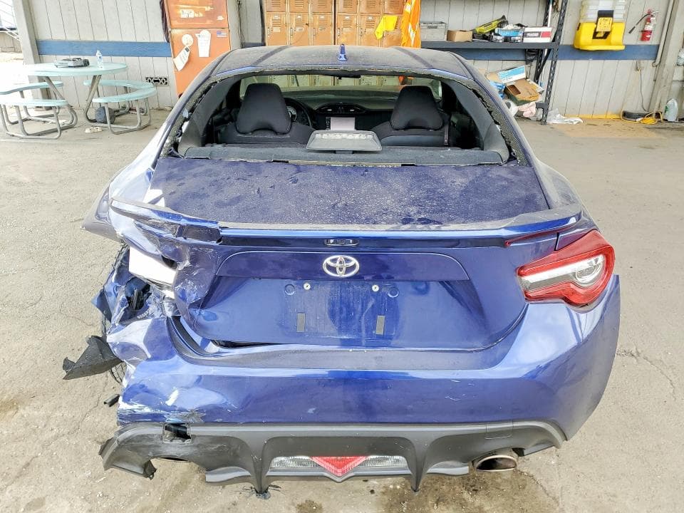 2017 TOYOTA 86 BASE 6