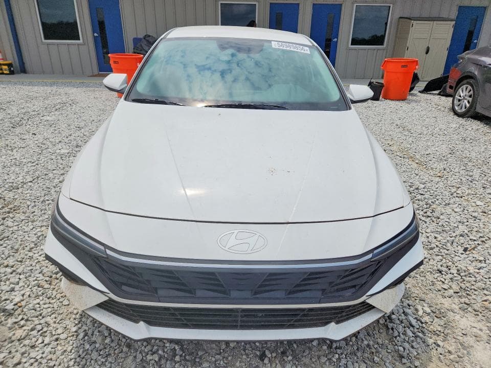 2025 HYUNDAI ELANTRA SE 5