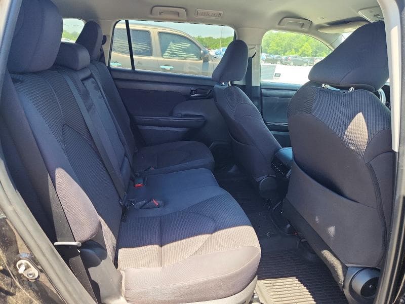 2020 TOYOTA HIGHLANDER LE 10