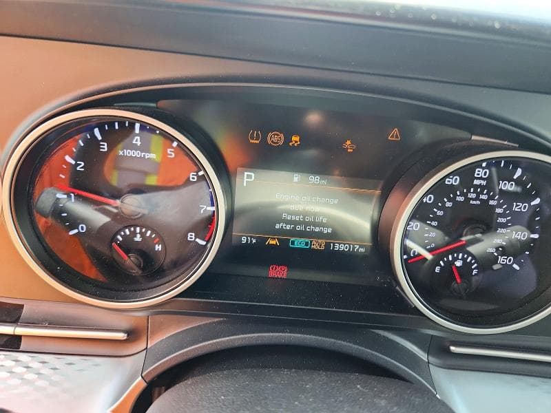 2023 KIA CARNIVAL LX 9