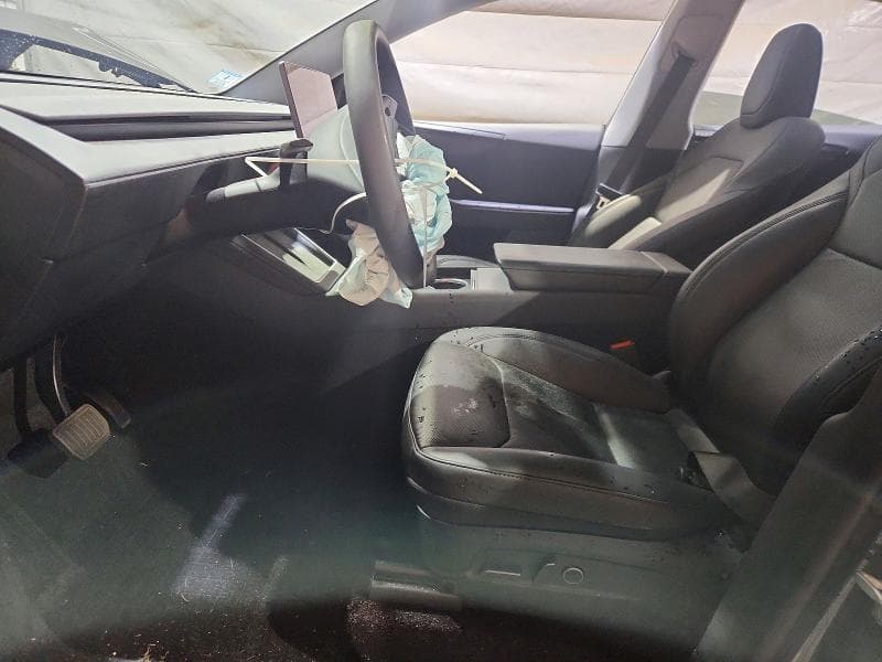2026 TESLA MODEL Y 7