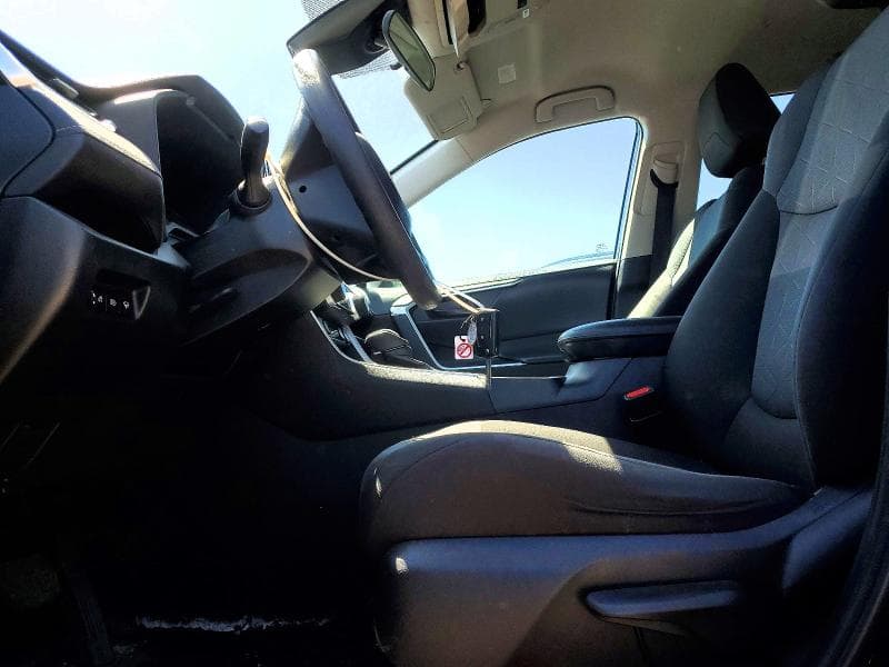 2022 TOYOTA RAV4 LE 7