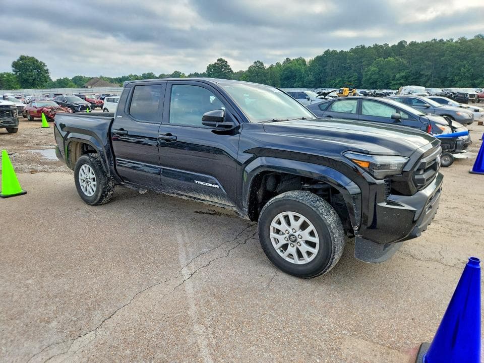 2024 TOYOTA TACOMA SR5 4