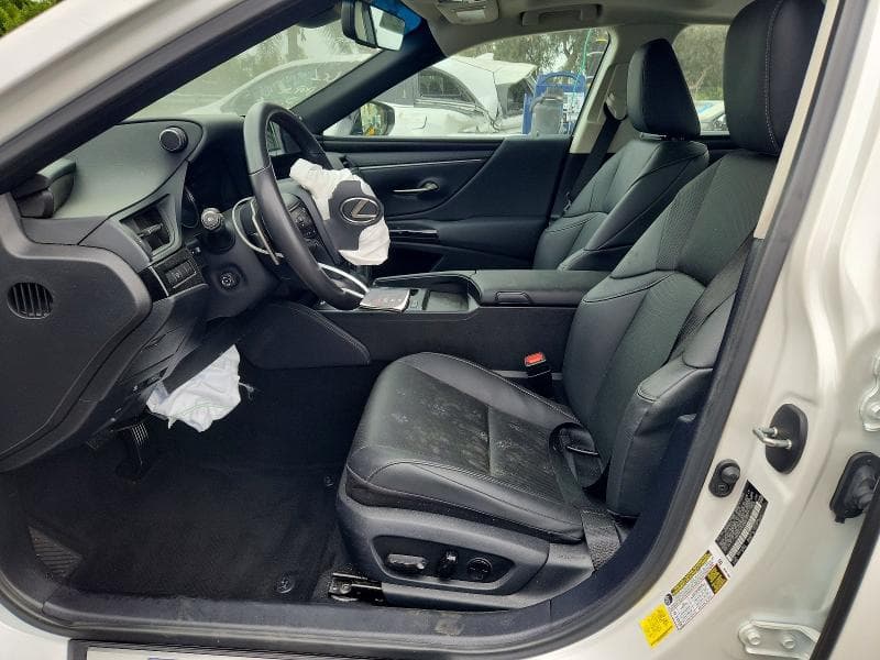 2025 LEXUS ES 300H BASE 7