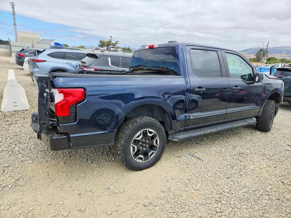 2023 FORD F150 LIGHTNING PRO 3