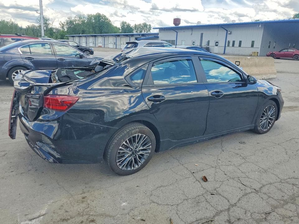 2023 KIA FORTE GT LINE 3