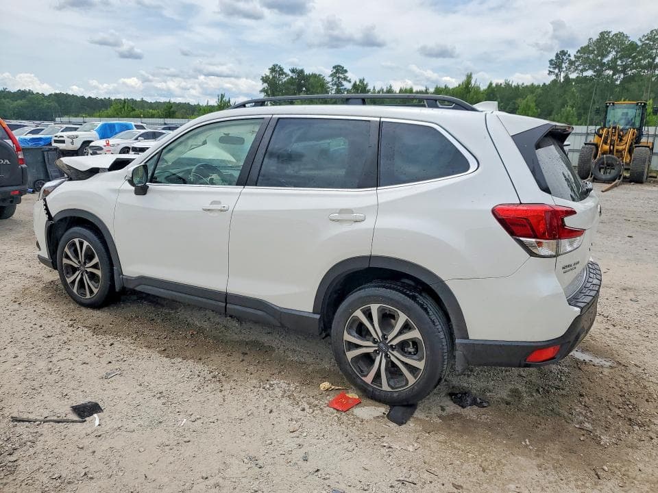 2023 SUBARU FORESTER LIMITED 2