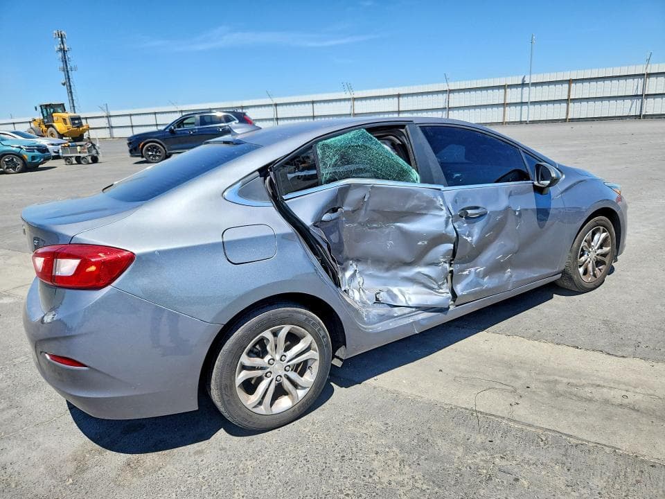 2019 CHEVROLET CRUZE LT 3