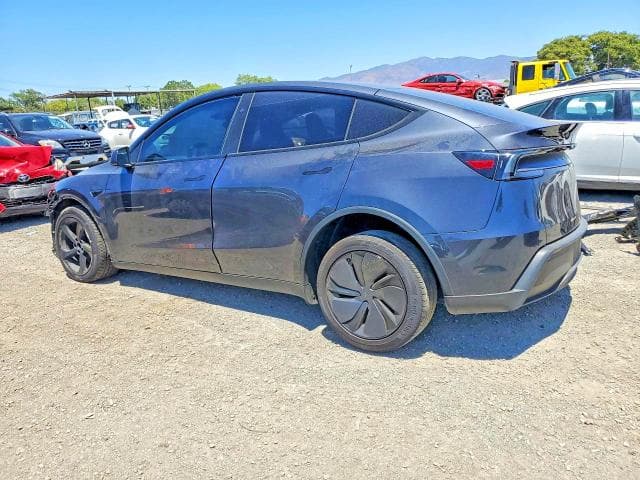 2026 TESLA MODEL Y 2