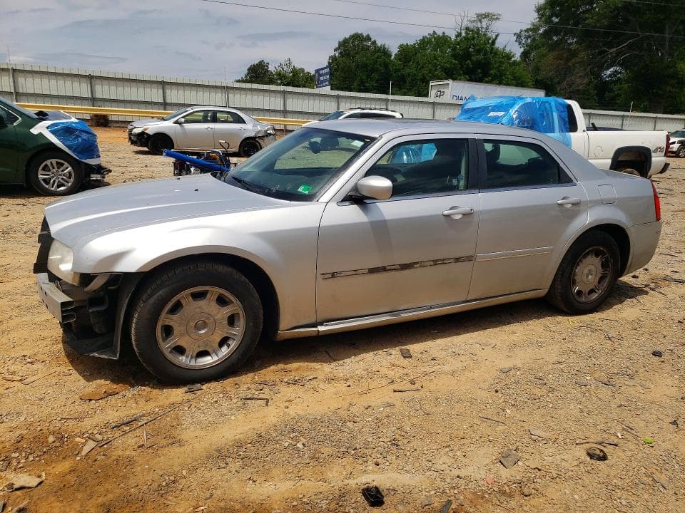 2005 CHRYSLER 300 TOURING - 1