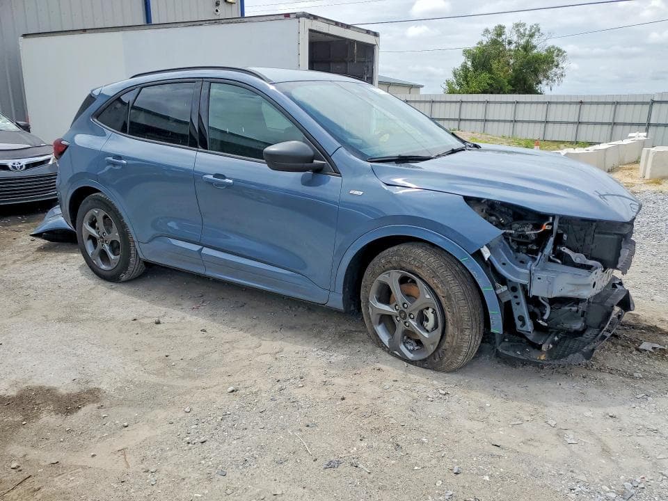 2024 FORD ESCAPE ST LINE 4