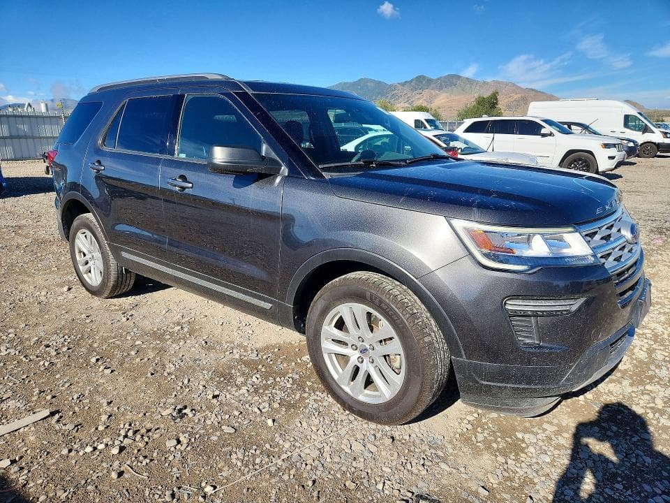 2018 FORD EXPLORER XLT 4