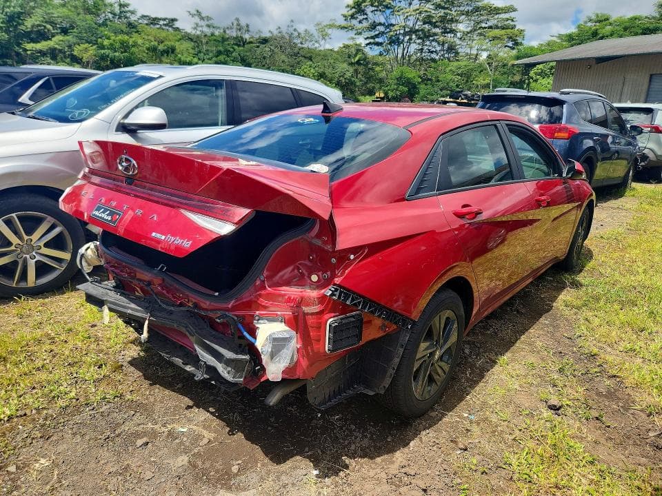 2023 HYUNDAI ELANTRA BLUE 3