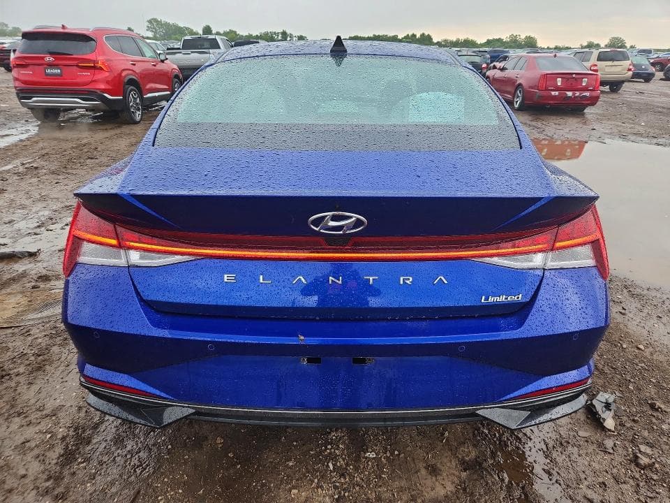 2023 HYUNDAI ELANTRA LIMITED 6