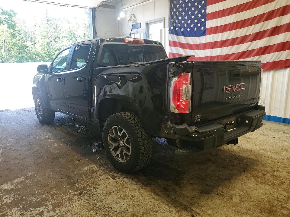 2022 GMC CANYON AT4 2