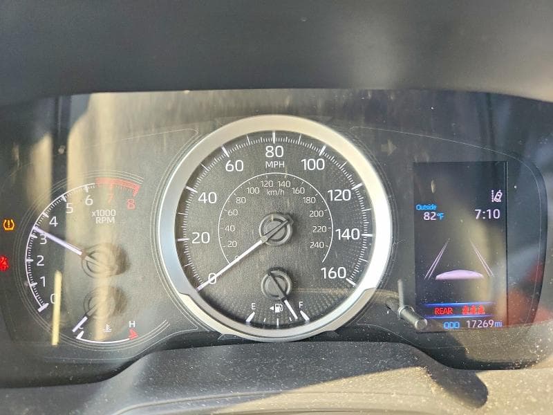 2021 TOYOTA COROLLA LE 9