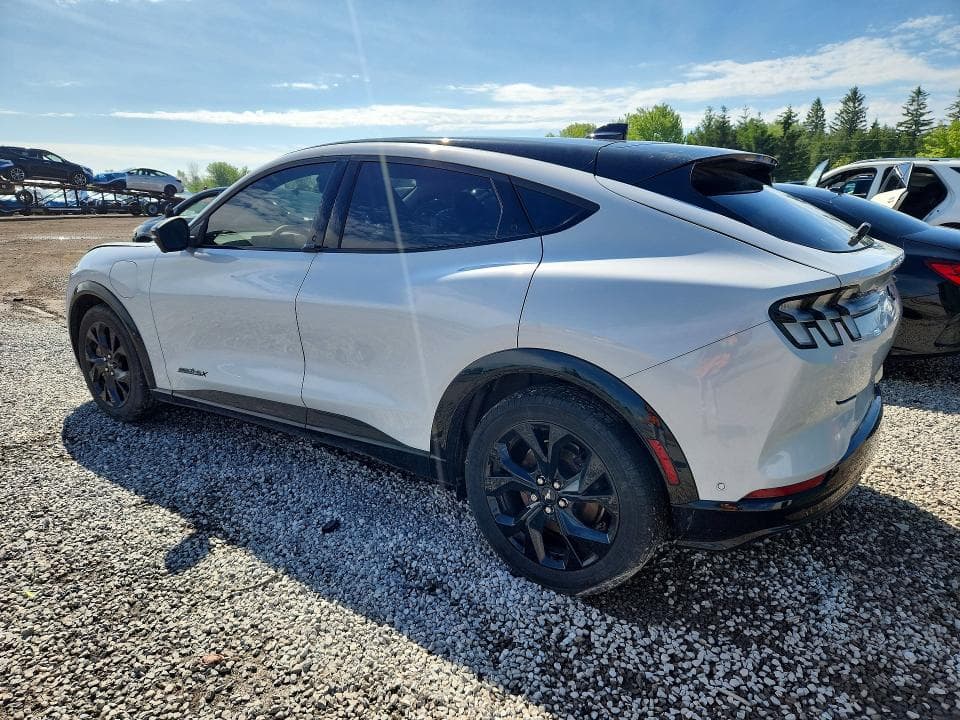2023 FORD MUSTANG MACH-E PREMIUM 2