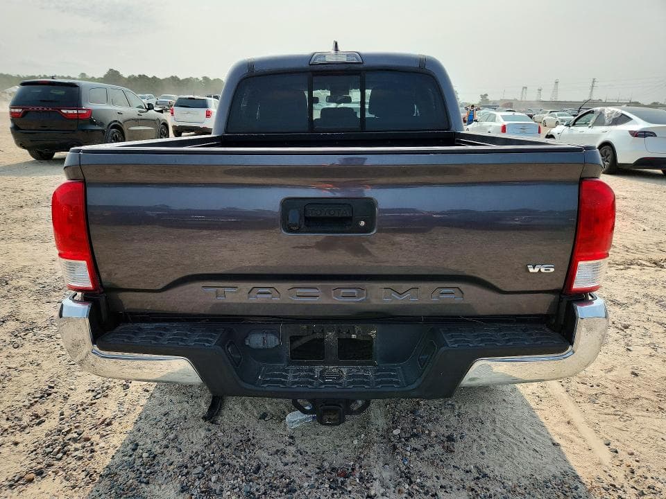 2017 TOYOTA TACOMA SR5 V6 6