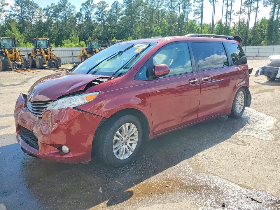 2017 TOYOTA SIENNA XLE PREMIUM 8-PASSENGER