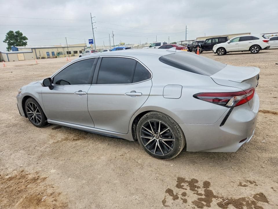 2024 TOYOTA CAMRY SE 2
