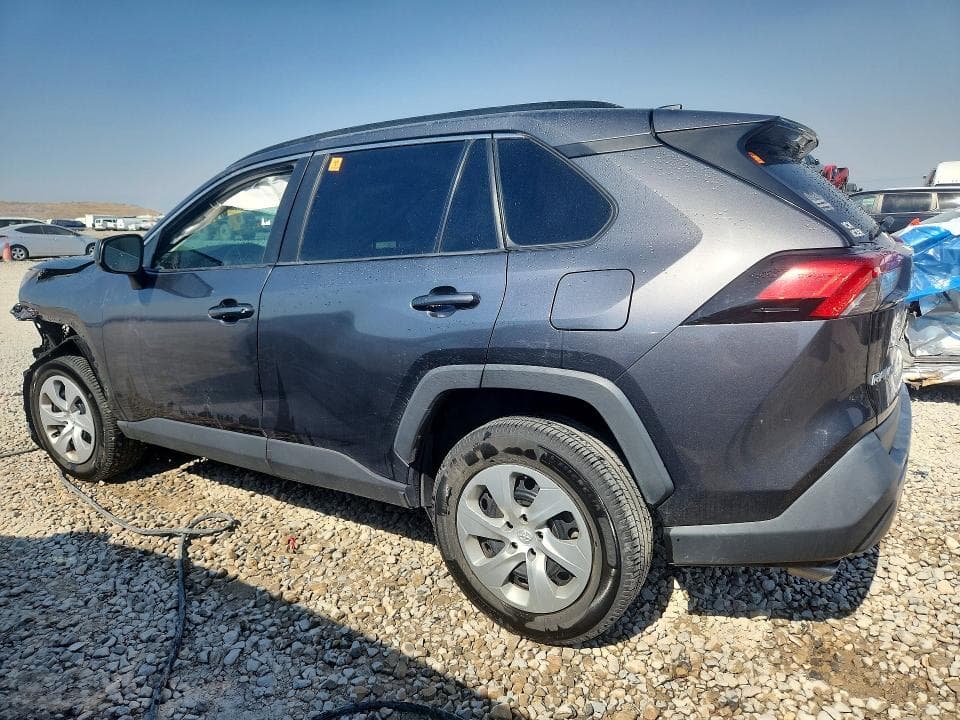 2020 TOYOTA RAV4 LE 2