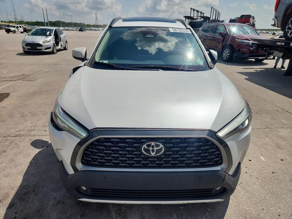 2023 TOYOTA COROLLA CROSS XLE 5
