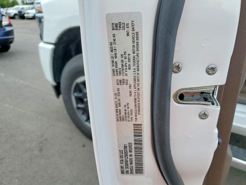 2025 RAM 2500 LARAMIE 13