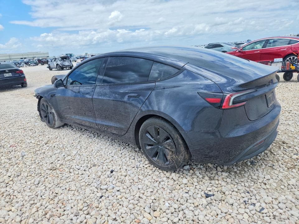2025 TESLA MODEL 3 2