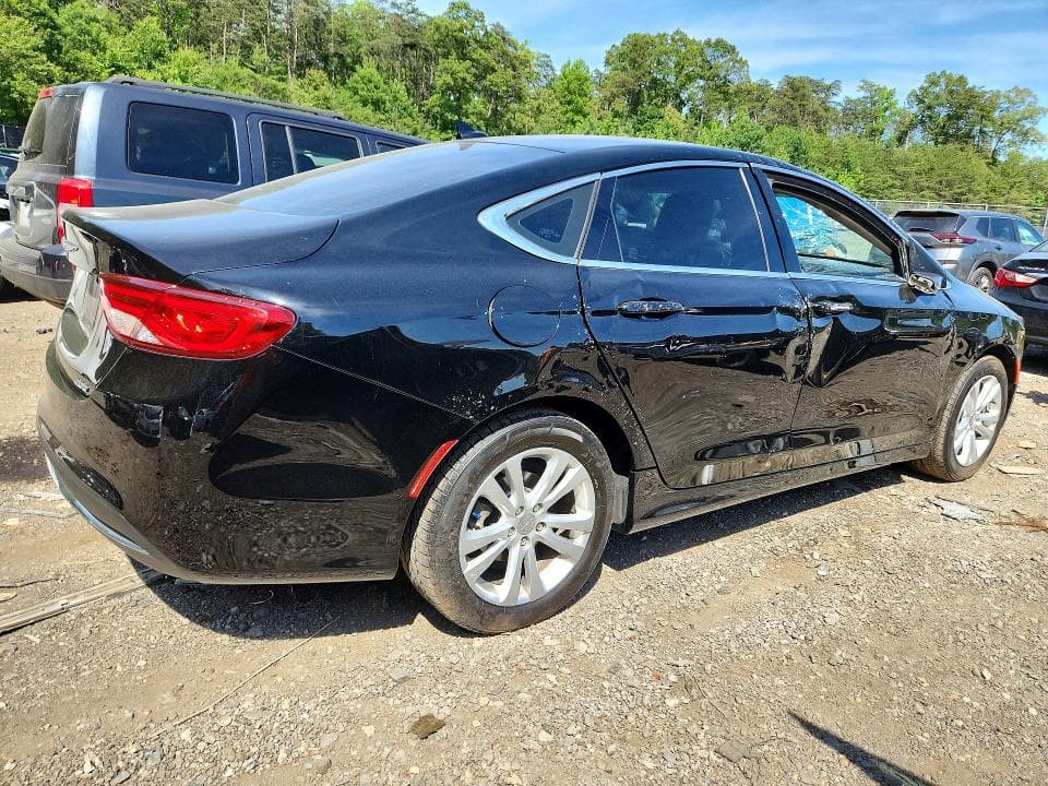 2017 CHRYSLER 200 LIMITED 3