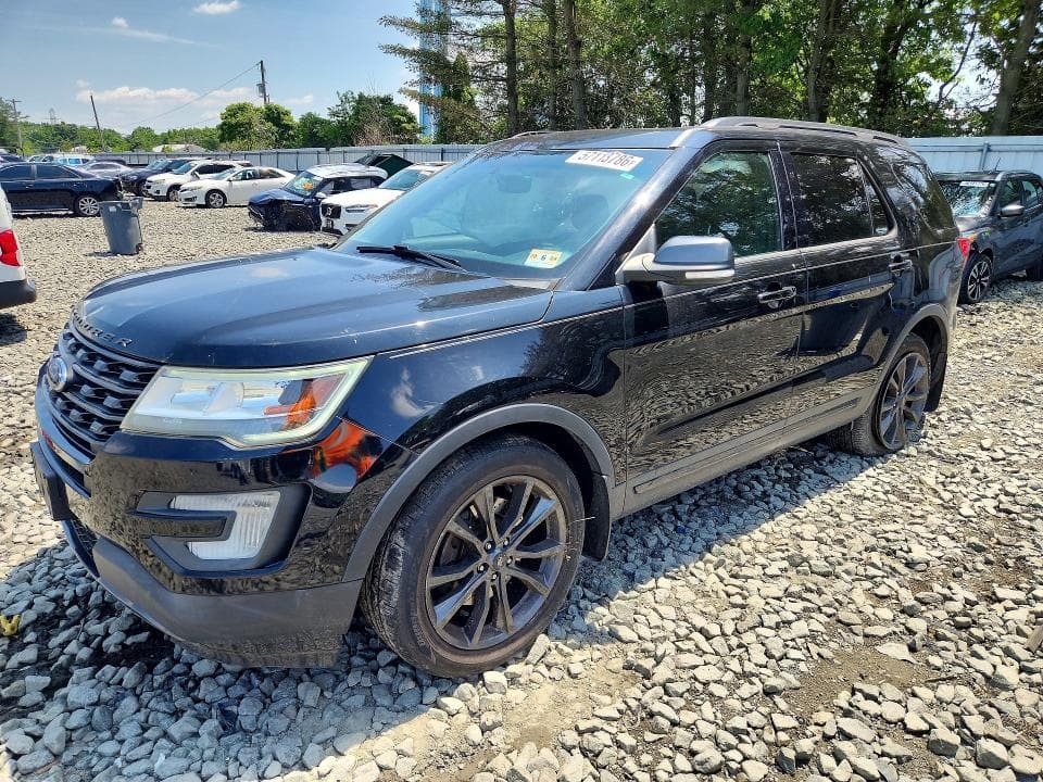 2017 FORD EXPLORER XLT - 1