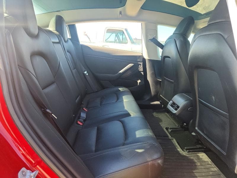 2018 TESLA MODEL 3 10