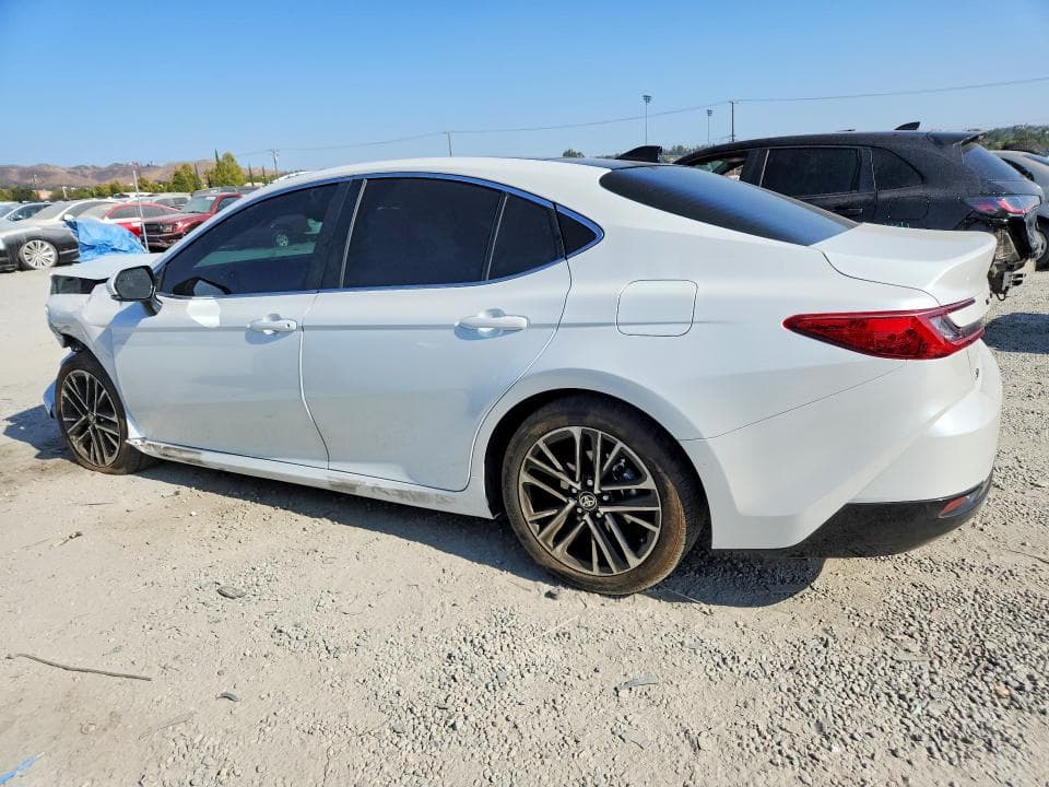 2026 TOYOTA CAMRY XLE 2